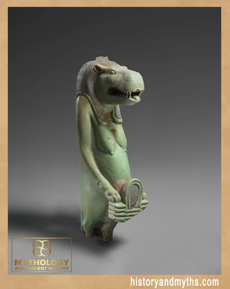 Amulet_of_Taweret