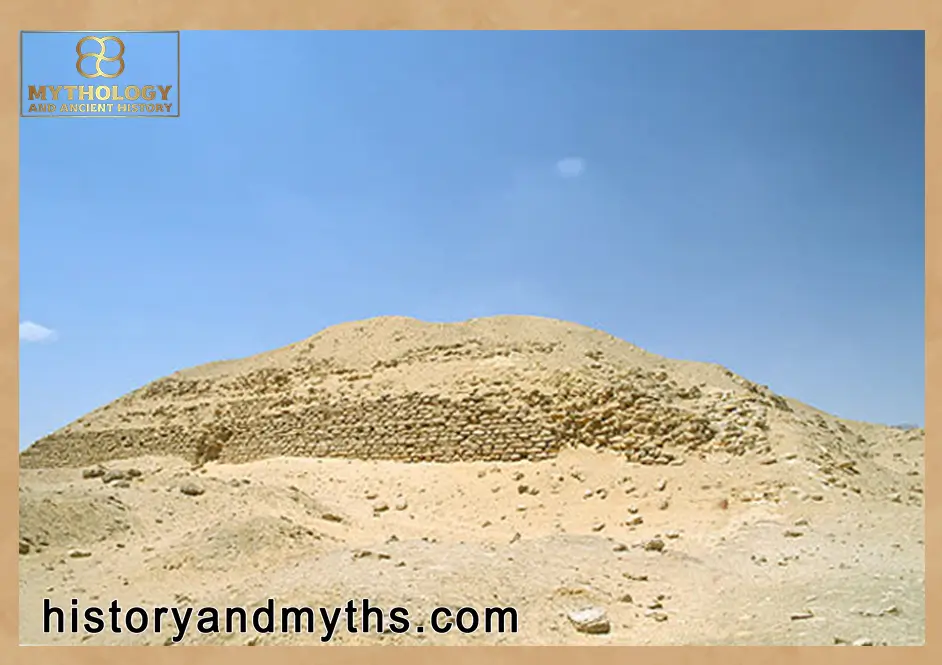 Khaba's-pyramid-at-Zawyet-el'Aryan