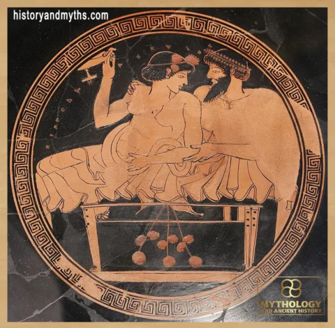 Attic red-figure kylix showing a banquet scene, signed by Hieron as potter and attributed to Makron as painter, ca. 490 BC