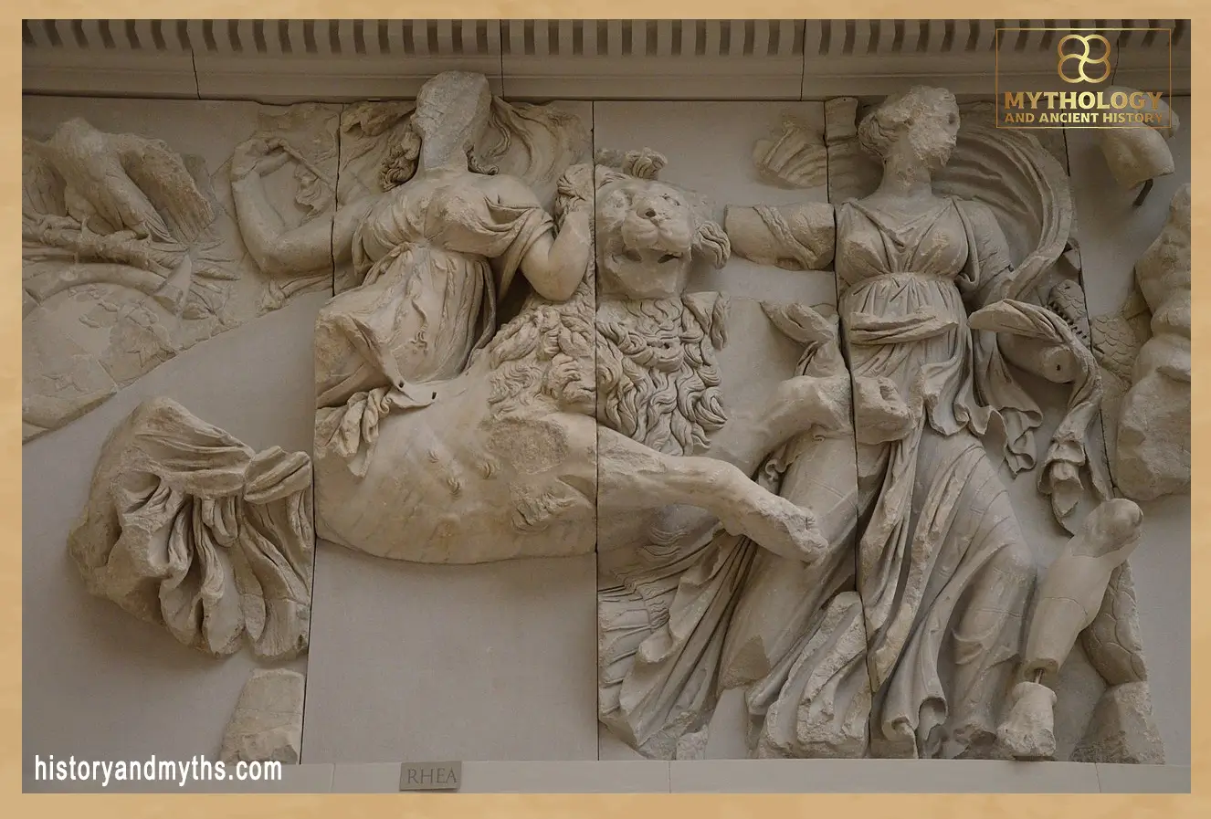 Pergamon_Museum_Berlin_(24828814285) (1)