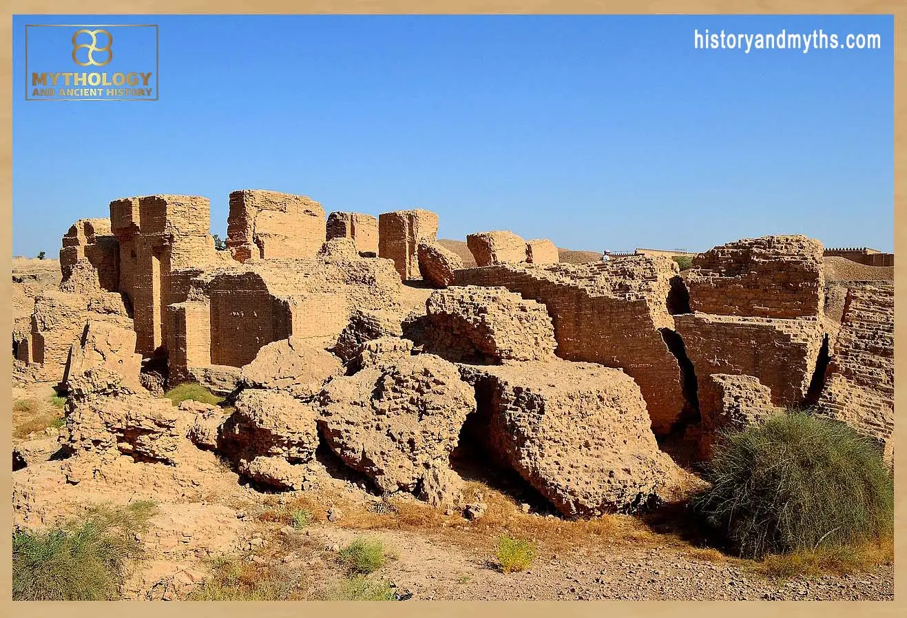 Ruins of the North Palace of Nebuchadnezzar II in Babylon — illustrating how royal architecture shaped visibility, access, and political authority in Neo-Babylonian urban space.