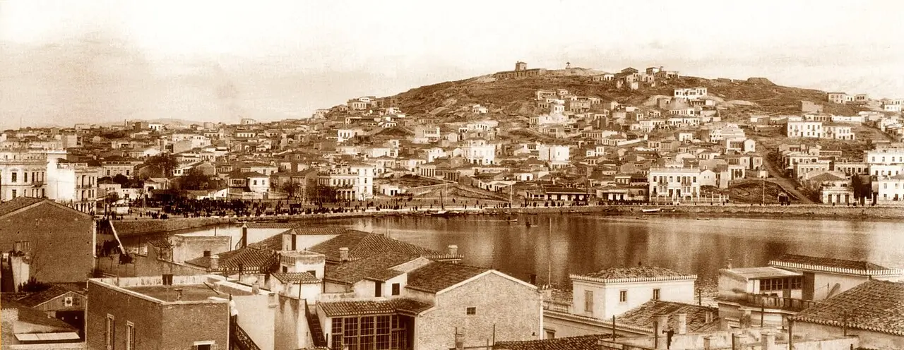 Port of Piraeus in the late 19th century