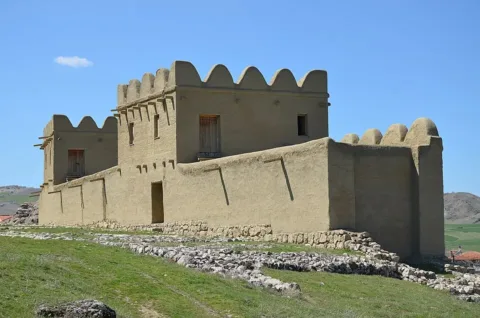 Reconstructed City Walls of Hattusa © Carole Raddato (2016) / Wikimedia Commons / CC BY-SA 2.0
