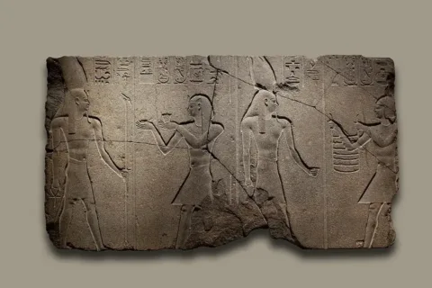 Nectanebo II offering to Osiris-Hemag, from the Temple of Isis at Behbeit el-Hagar (360–343 BCE). The Metropolitan Museum of Art, Public Domain (CC0), via Wikimedia Commons.